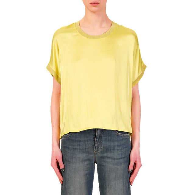 Blusa de satén Dixie-Stretch con bordes de lúrex - limón