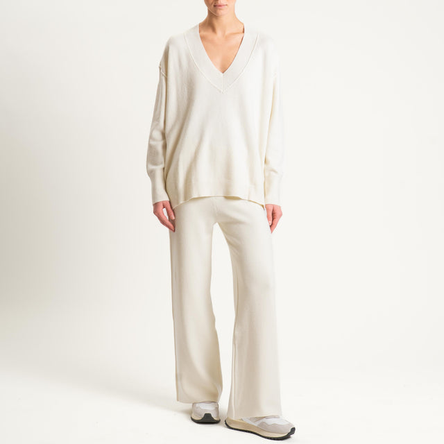 Haveone- Completo in maglia scollo v - panna