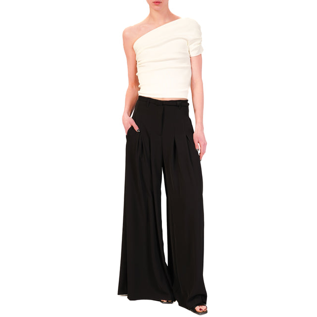 Crepe con pliegues Imperial-Pantone - negro