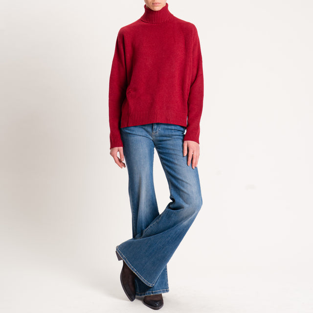 Kontatto-Maglia collo alto spacchi laterali - cherry