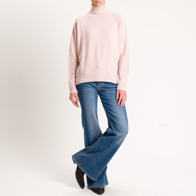 Kontatto-Maglia collo alto spacchi laterali - rosa