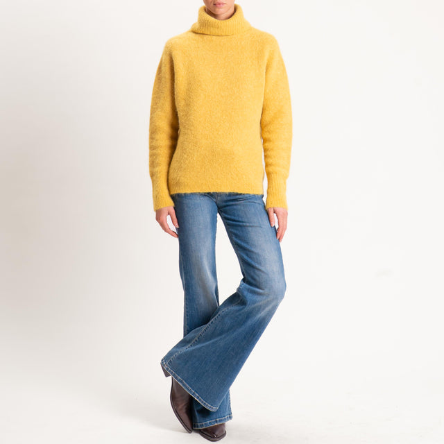 Kontatto-Maglia collo alto misto alpaca - mostarda