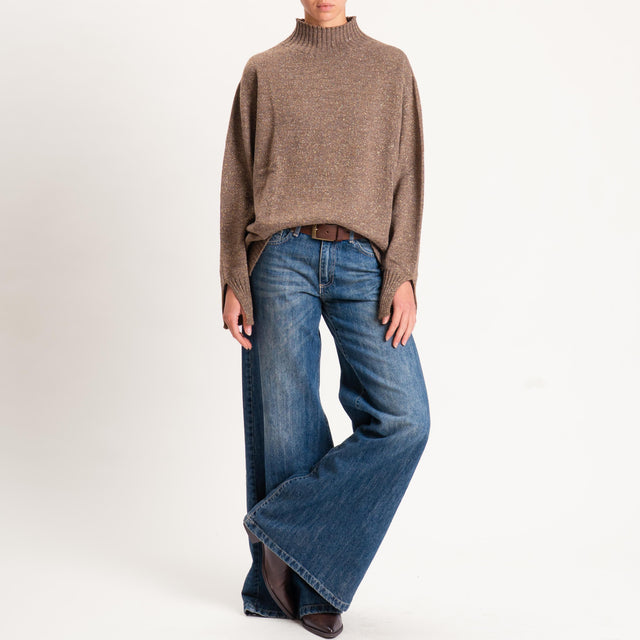 Kontatto-Maglia filo lurex con spacchi su polsi - tortora/oro