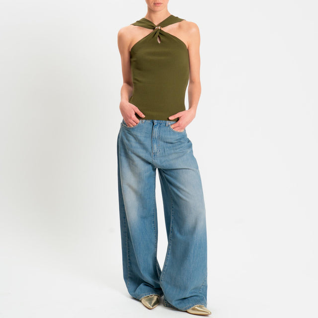 Kontatto- Top incrociato a costine con accessorio - kaki