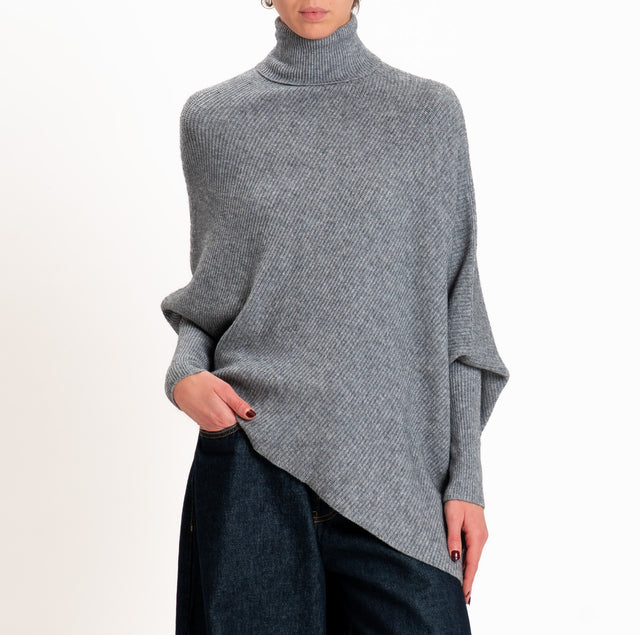 Kontatto-Maglia collo alto asimmetrica a coste - grigio melange