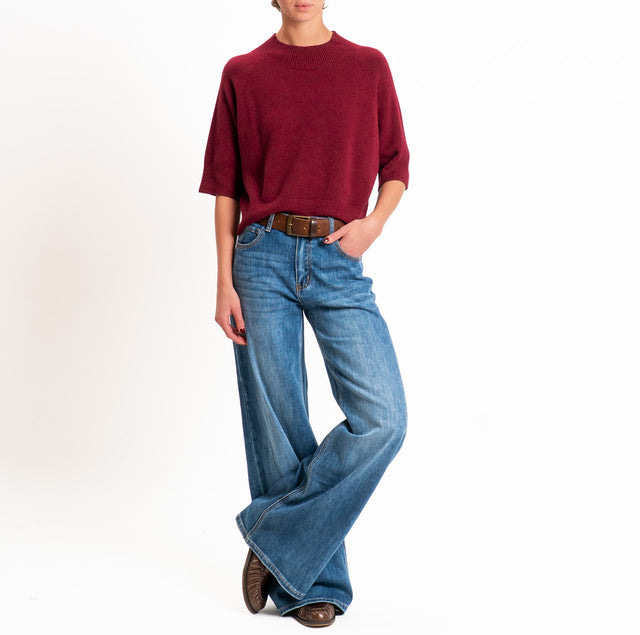 Kontatto-Maglia cropped collo cratere - marsala