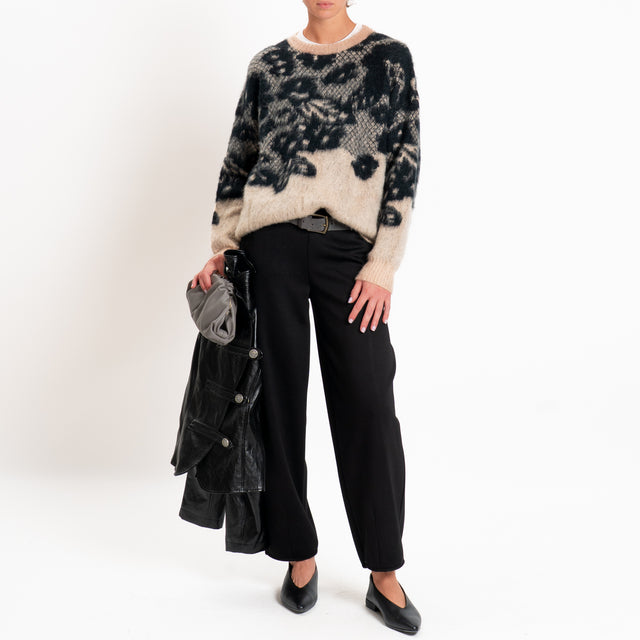 Kontatto-Maglia mohair girocollo jacquard - mastice/nero