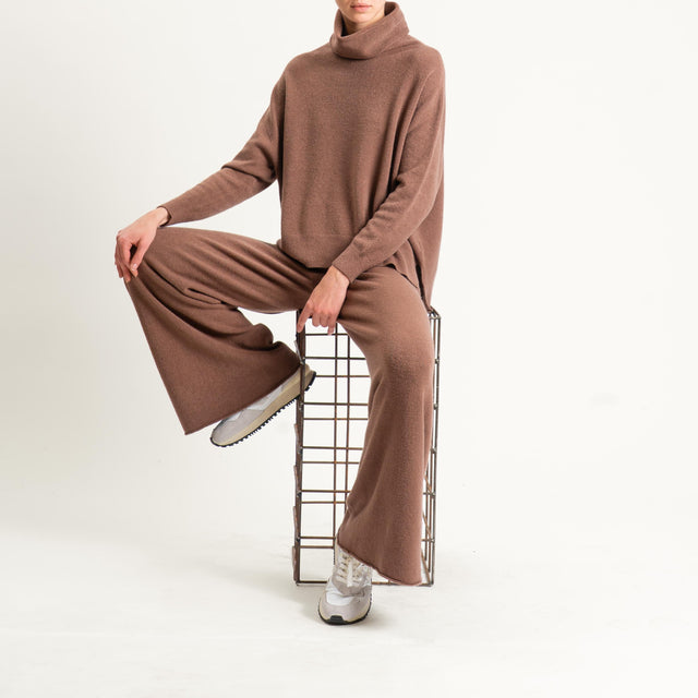 Kontatto-Maglia collo alto spacchi laterali (QS) - nocciola