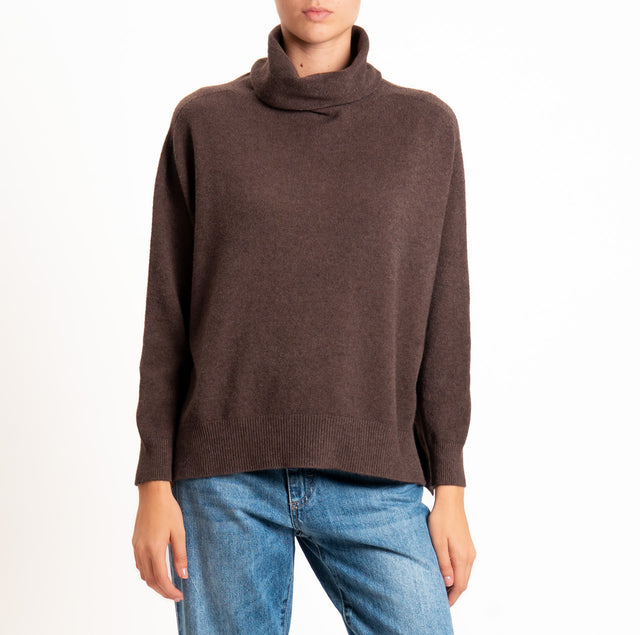 Kontatto-Maglia QS collo alto spacchi laterali - moka