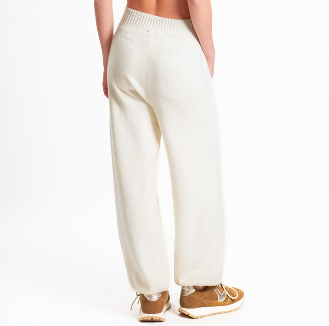 Kontatto-Pantalone QS in maglia con tasche - panna
