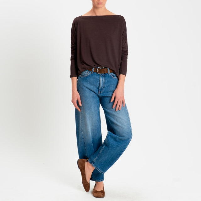 Kontatto- T-shirt scollo barca stondata in jersey - cioccolato