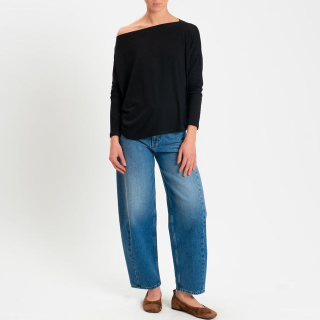 Kontatto- T-shirt scollo barca stondata in jersey - Nero