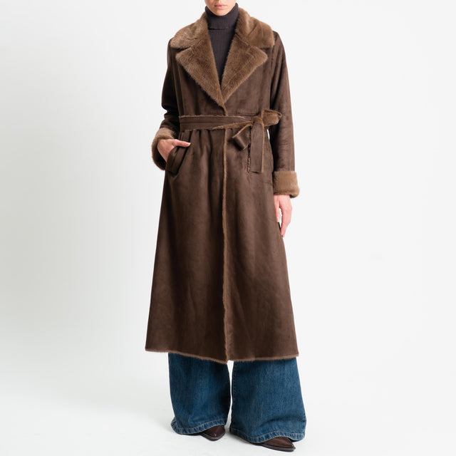 Abrigo largo con cinturón Motel-Ecomontone - marrón oscuro