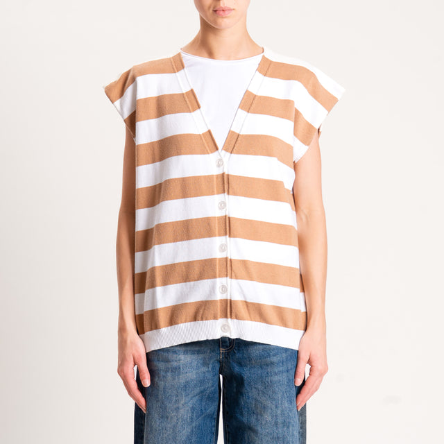 Motel-Gilet righe in maglia - panna/cammello