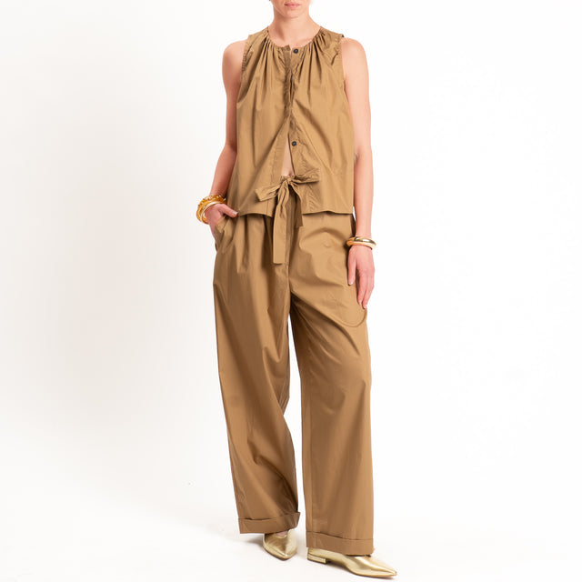 Motel-Camicia popeline smanicata - cognac