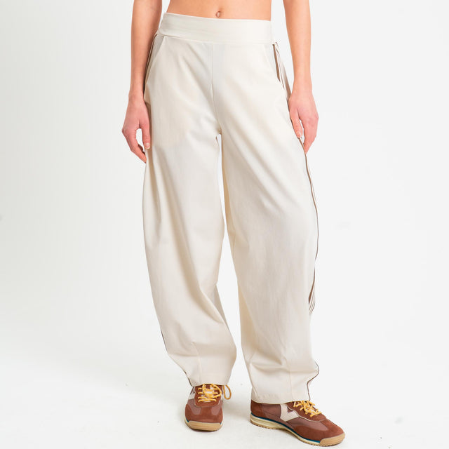 Motel-Pantalone barrel banda laterale punto milano - burro/moro