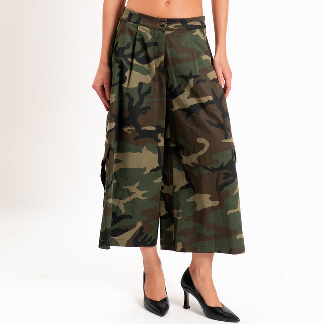 Motel-Bermuda cargo camouflage - militare/moro