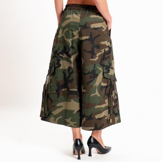 Motel-Bermuda cargo camouflage - militare/moro