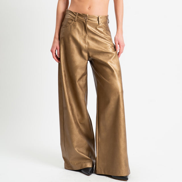 Motel-Pantalone wide leg similpelle laminato - tabacco