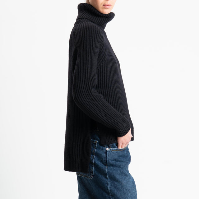 Motel-Maglia collo alto costa inglese spacchi laterali - nero