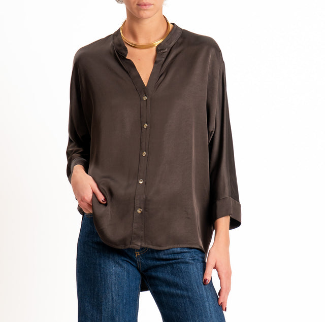 Motel-Camicia in satin collo coreana - moka