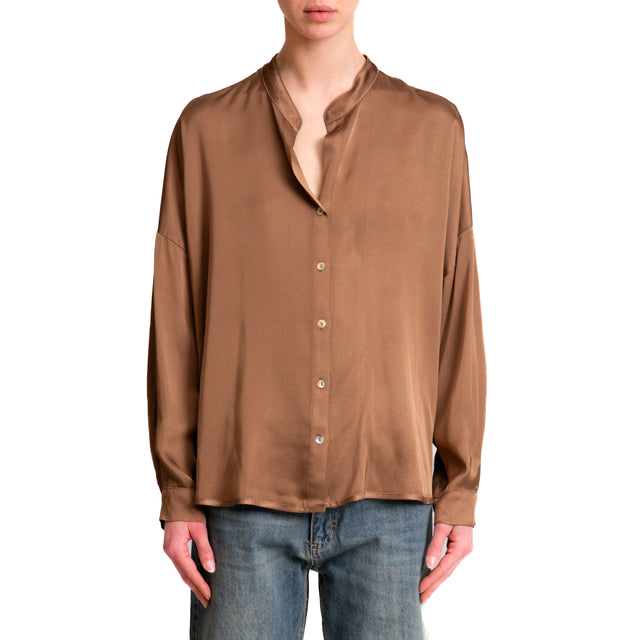 Motel-Camicia satin collo coreana - mandorla