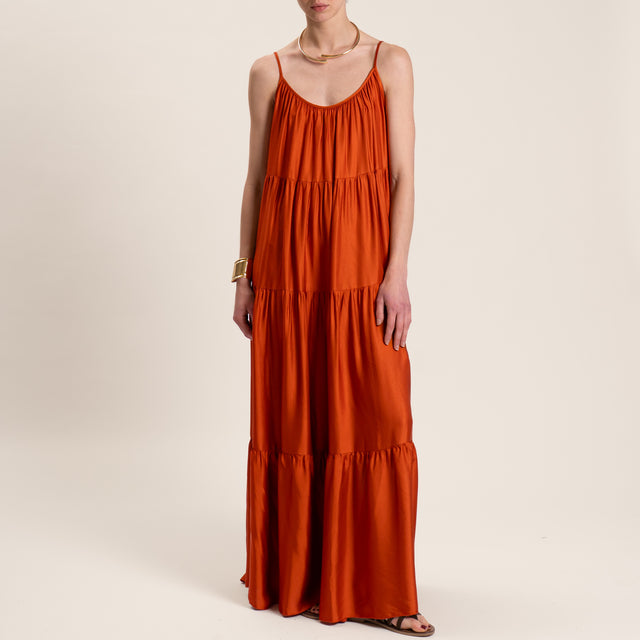 Motel-Abito in satin bretelle regolabili con balze - rust