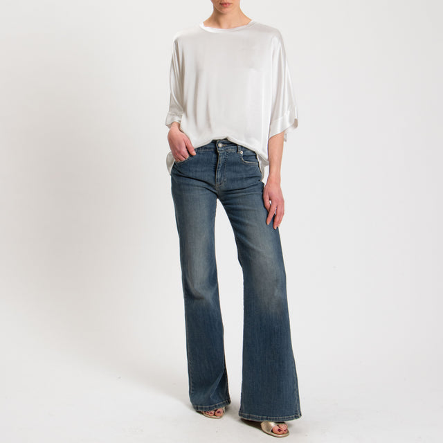 Motel-Blusa scatola manica scesa in satin - latte