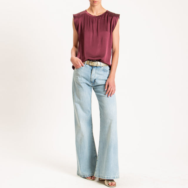 Motel-Blusa smanicata in satin - vino