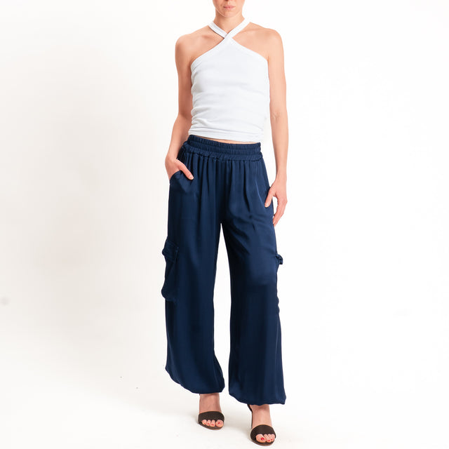 Motel-Pantalone cargo in satin elastico in vita - blu