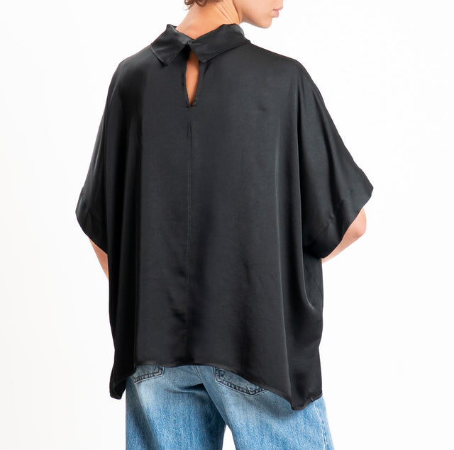 Motel - Oversized satin blouse - black