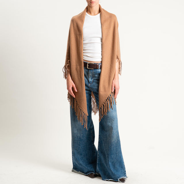 Motel-Mantella con frange 100% lana - camel