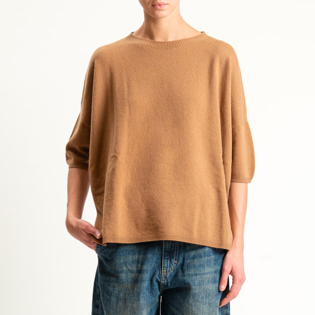 Motel-Maglia 100% LANA spacchi laterali - camel