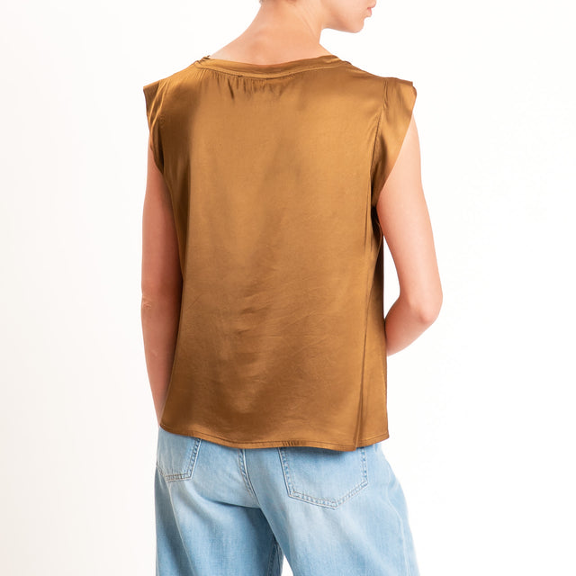 Motel-Blusa smanicata in satin viscosa elasticizza - tabacco