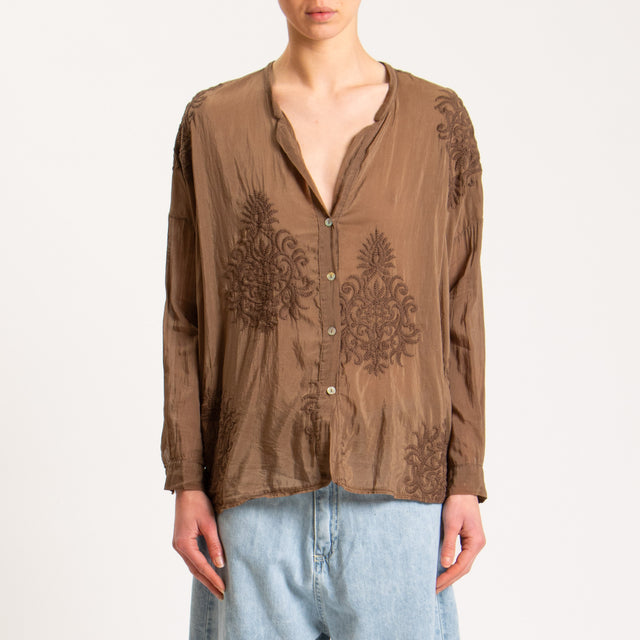 Motel-Camicia misto seta con ricami - moka