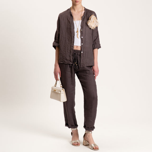Motel-Camicia in lino con spilla - moro