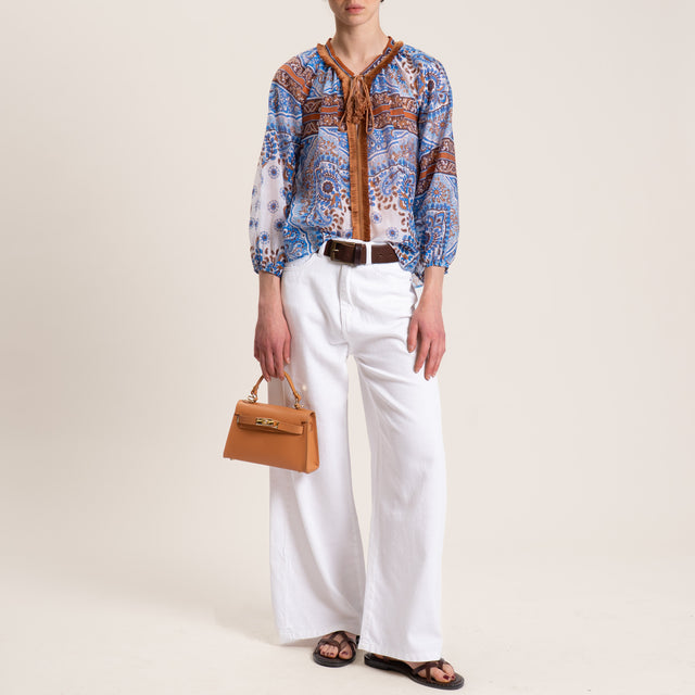 Motel-Blusa mussola lyocell fantasia con frange - royal/latte/cuoio