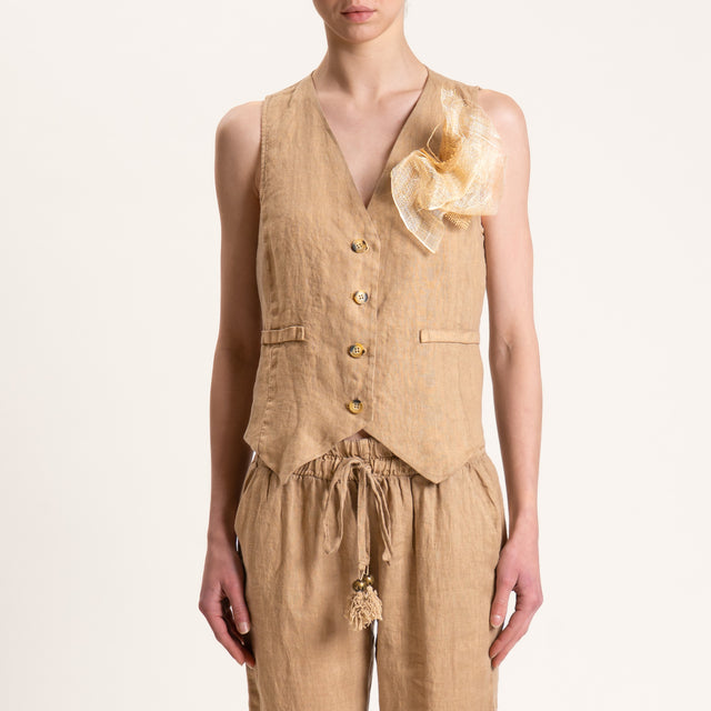 Motel-Gilet in lino con spilla - cammello