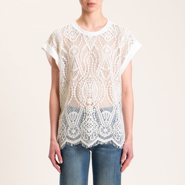 Motel-T-shirt con pizzo macramè - bianco