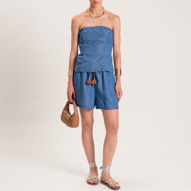 Motel-Shorts chambray elastico in vita con nappine - denim