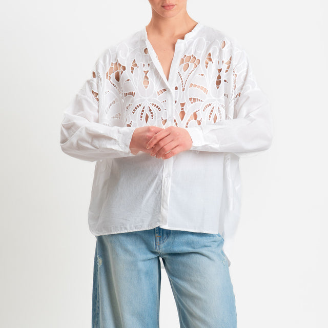 Motel-Camicia traforata con ricami - bianco