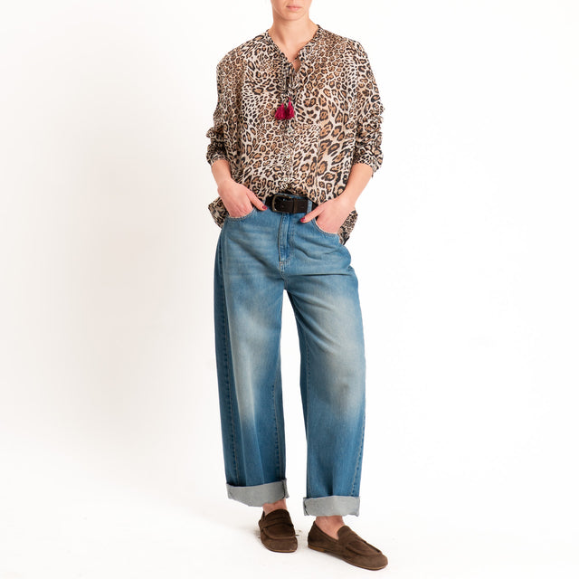 Motel-Camicia mussola animalier con nappine - beige/nero