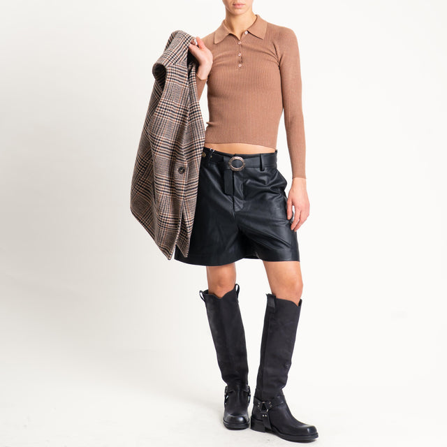 Motel-Shorts similpelle con cintura - nero