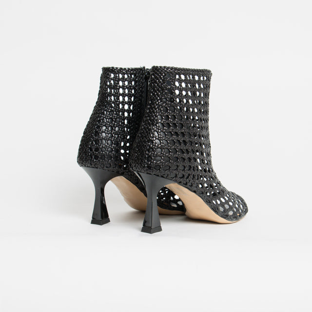 Ovyè-Tronchetto in pelle intrecciato - nero