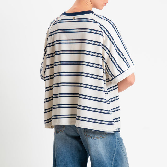 Philia Loft-Maglia over a righe - panna/blu