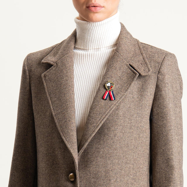 Philia Loft-Giacca spinata con spilla - beige/moro