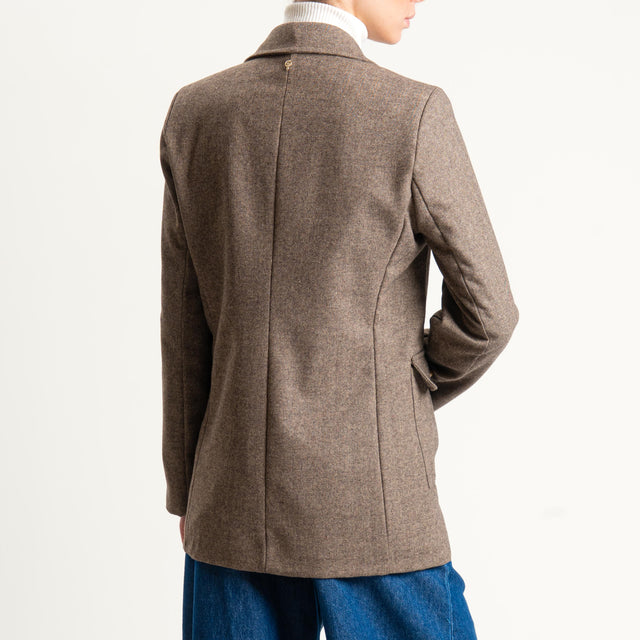 Philia Loft-Giacca spinata con spilla - beige/moro