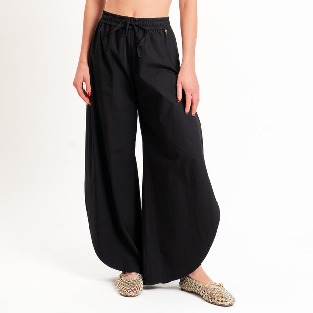 Philia Loft-Pantalone spacchi laterali elastico in vita - nero