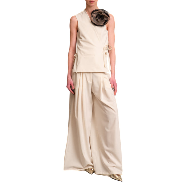 Pantalón ancho con pinzas Souvenir - crema