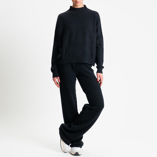 Tensione in-Completo maglia collo montato + pantalone - nero